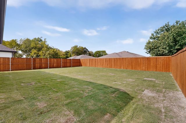 105 Boone Street, Edgewood, TX 75117