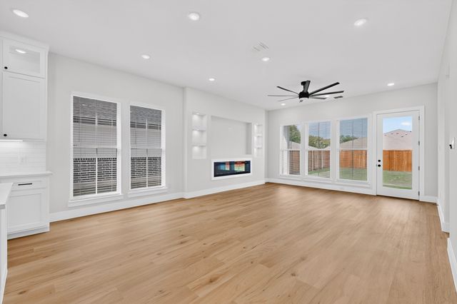 105 Boone Street, Edgewood, TX 75117