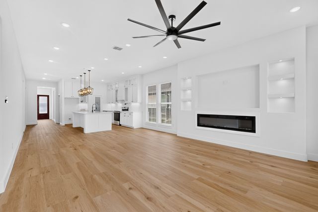 105 Boone Street, Edgewood, TX 75117