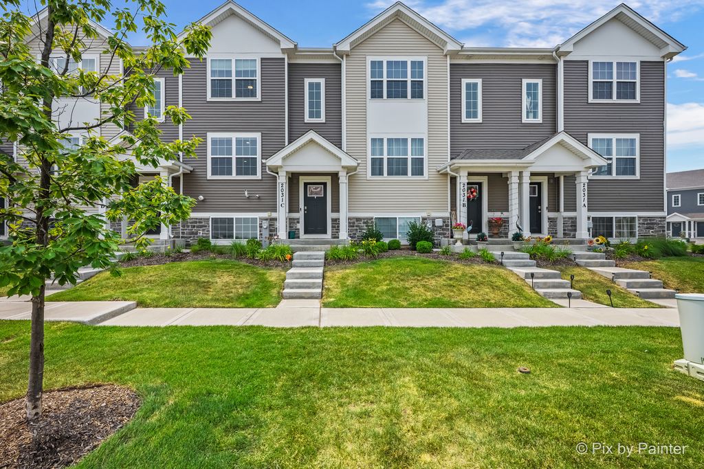 2031 Sassafras Way C, Wonder Lake, IL 60097