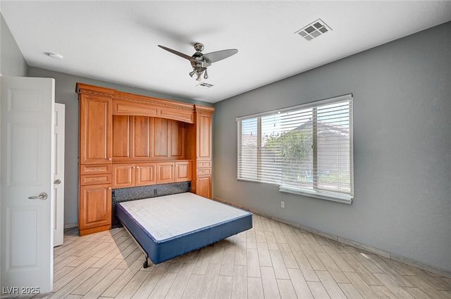 5977 Falconer Avenue, Las Vegas, NV 89122