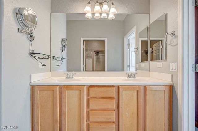 5977 Falconer Avenue, Las Vegas, NV 89122