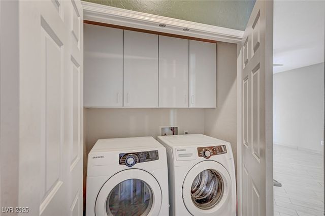 5977 Falconer Avenue, Las Vegas, NV 89122