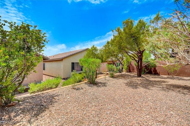 5977 Falconer Avenue, Las Vegas, NV 89122