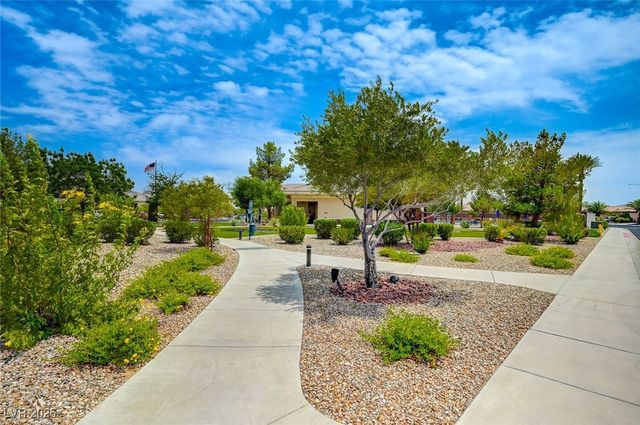 5977 Falconer Avenue, Las Vegas, NV 89122