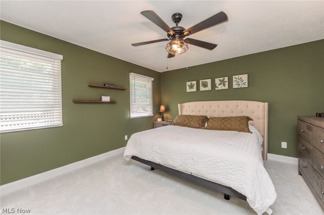 19687 Cross Creek Oval, Strongsville, OH 44136