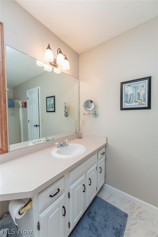 19687 Cross Creek Oval, Strongsville, OH 44136
