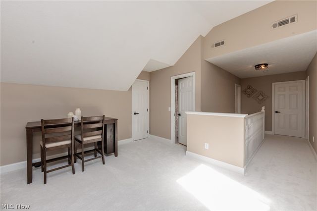 19687 Cross Creek Oval, Strongsville, OH 44136