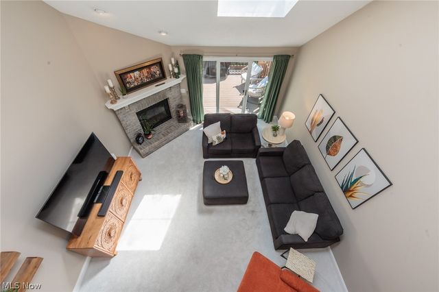 19687 Cross Creek Oval, Strongsville, OH 44136
