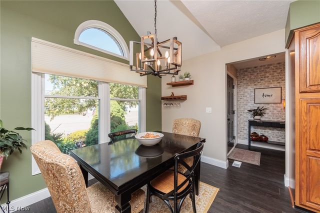 19687 Cross Creek Oval, Strongsville, OH 44136