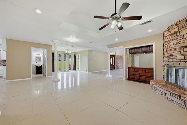 2011 W Houston Street, Sherman, TX 75092