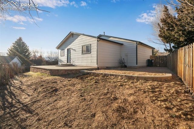 3865 Chinawood Court, Colorado Springs, CO 80918