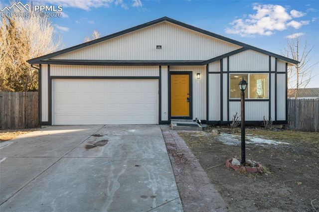 3865 Chinawood Court, Colorado Springs, CO 80918