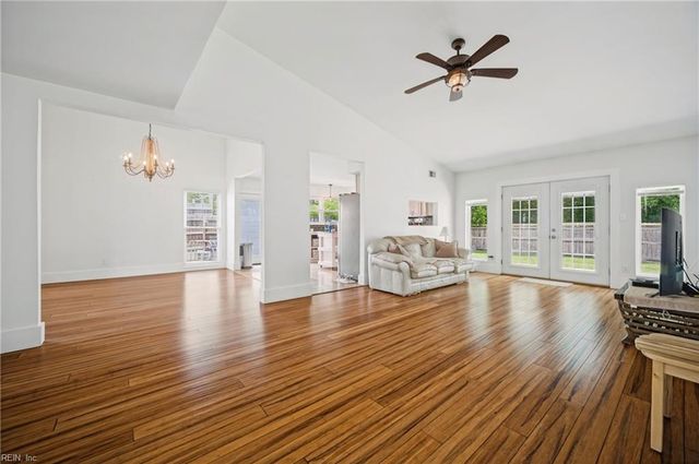 3612 Monterrey CT, Virginia Beach, VA 23453