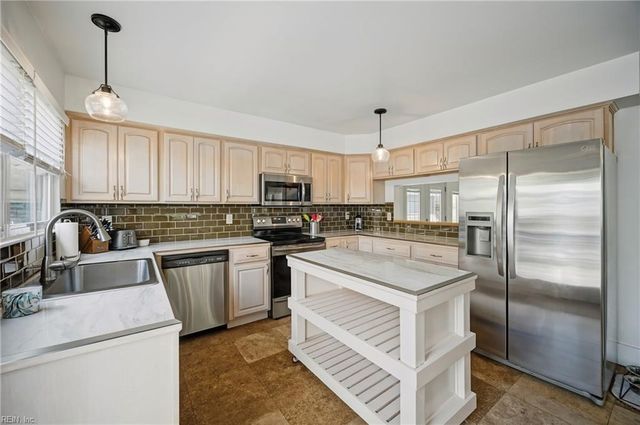 3612 Monterrey CT, Virginia Beach, VA 23453