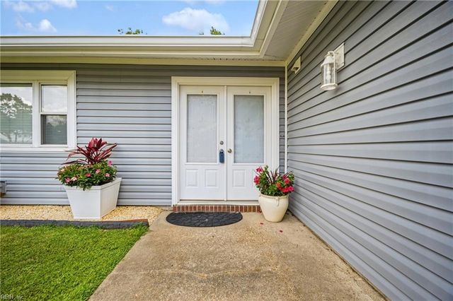 3612 Monterrey CT, Virginia Beach, VA 23453