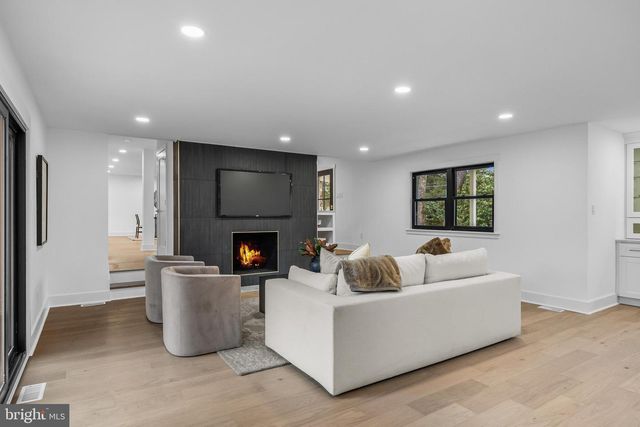 15 IMPERIAL DR, Cherry Hill, NJ 08003