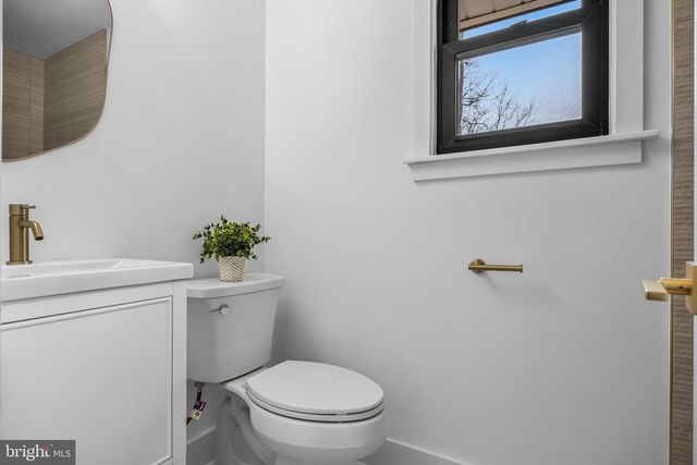 15 IMPERIAL DR, Cherry Hill, NJ 08003