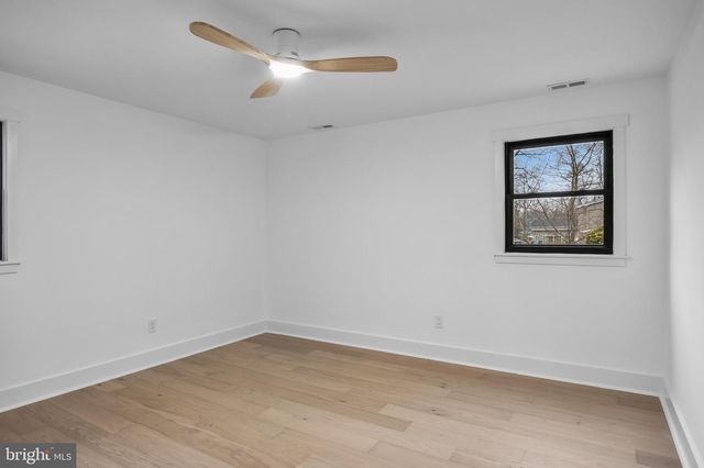 15 IMPERIAL DR, Cherry Hill, NJ 08003