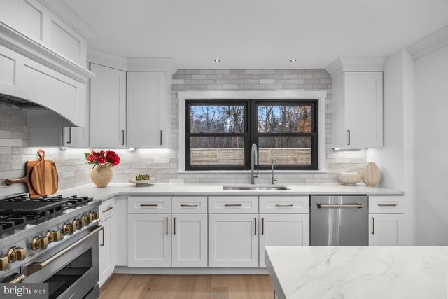 15 IMPERIAL DR, Cherry Hill, NJ 08003