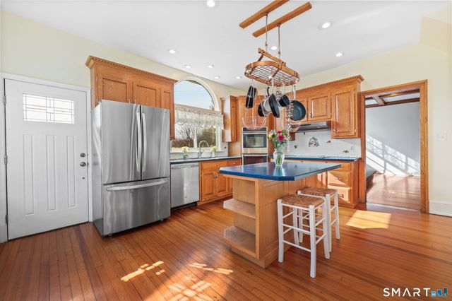 1209 Daniels Farm Road, Trumbull, CT 06611