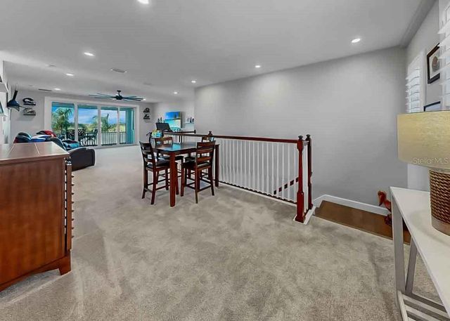 826 MANNS HARBOR DRIVE, Apollo Beach, FL 33572