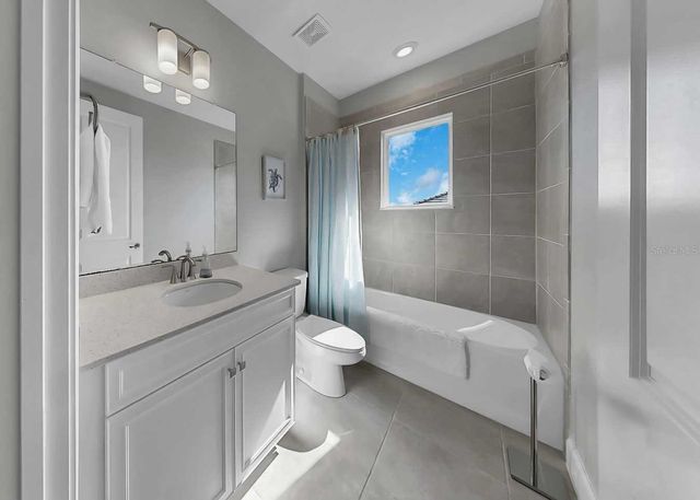 826 MANNS HARBOR DRIVE, Apollo Beach, FL 33572