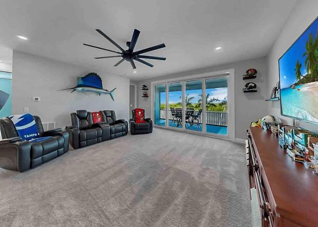 826 MANNS HARBOR DRIVE, Apollo Beach, FL 33572