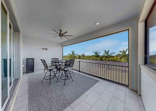 826 MANNS HARBOR DRIVE, Apollo Beach, FL 33572