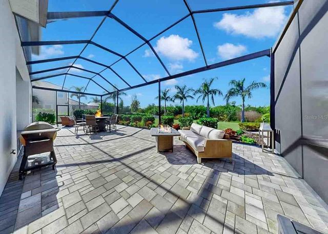 826 MANNS HARBOR DRIVE, Apollo Beach, FL 33572