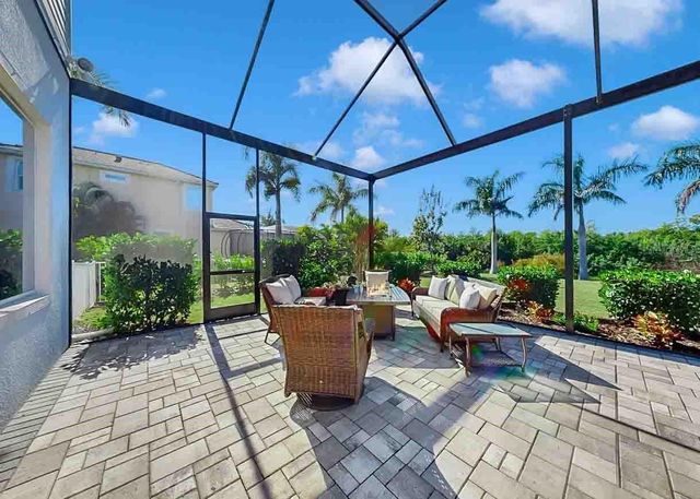 826 MANNS HARBOR DRIVE, Apollo Beach, FL 33572