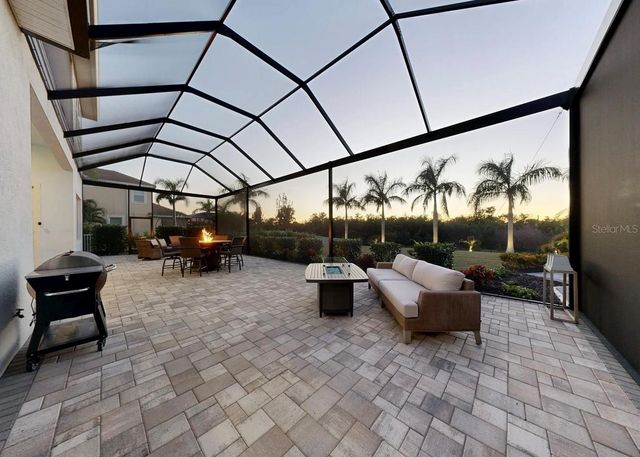 826 MANNS HARBOR DRIVE, Apollo Beach, FL 33572