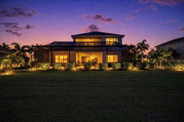 826 MANNS HARBOR DRIVE, Apollo Beach, FL 33572