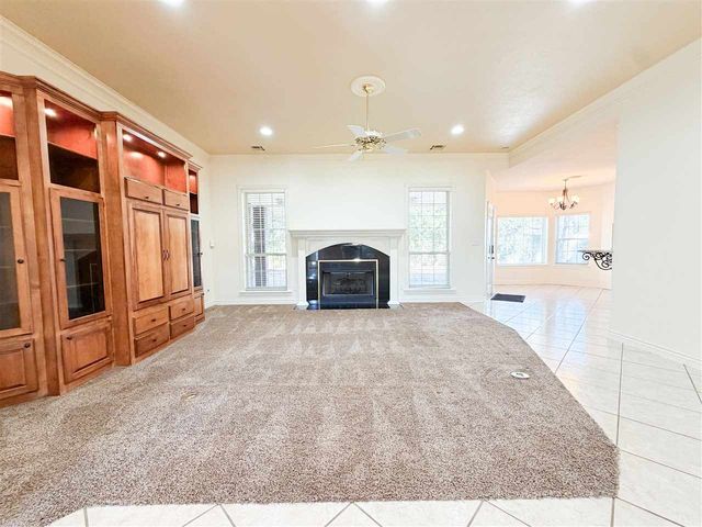 8009 NW Norwick Ave, Lawton, OK 73505