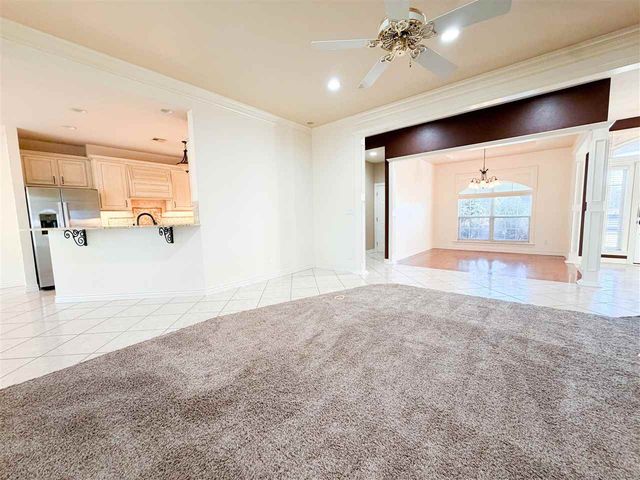 8009 NW Norwick Ave, Lawton, OK 73505