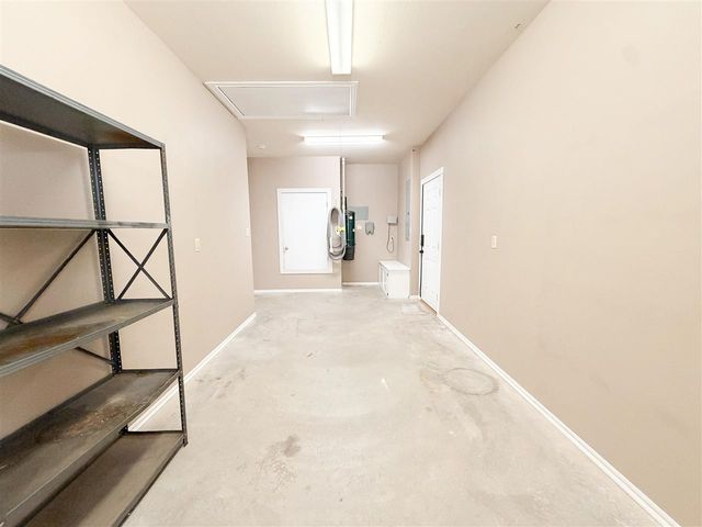 8009 NW Norwick Ave, Lawton, OK 73505