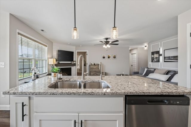 134 Monaghan Dr, Clarksville, TN 37042