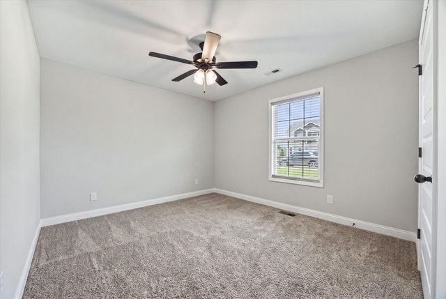134 Monaghan Dr, Clarksville, TN 37042