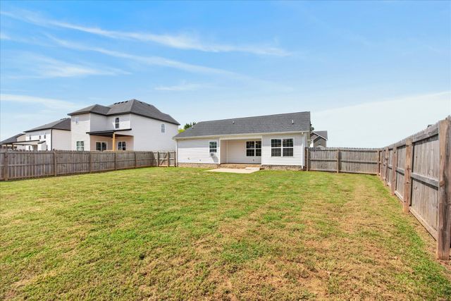 134 Monaghan Dr, Clarksville, TN 37042