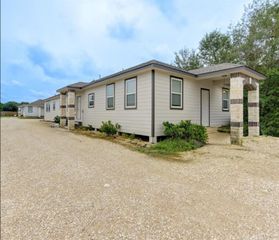 884 County Road 3550 3, Cleveland, TX 77327