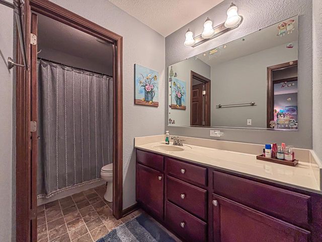 1631 Arthurs PASS, Oconomowoc, WI 53066