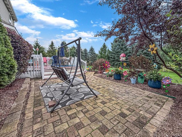 1631 Arthurs PASS, Oconomowoc, WI 53066
