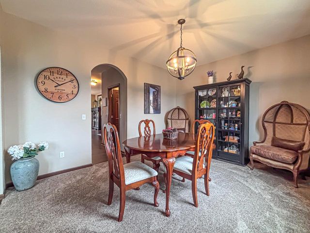 1631 Arthurs PASS, Oconomowoc, WI 53066