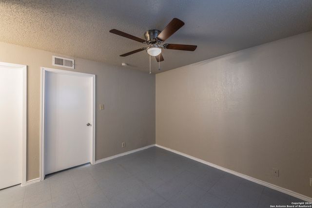 1634 W Woodlawn Ave Apt 2, San Antonio, TX 78201