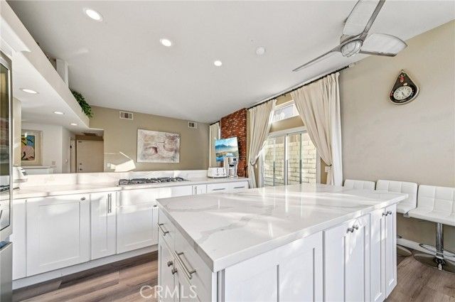 25507 Longfellow Place, Stevenson Ranch, CA 91381