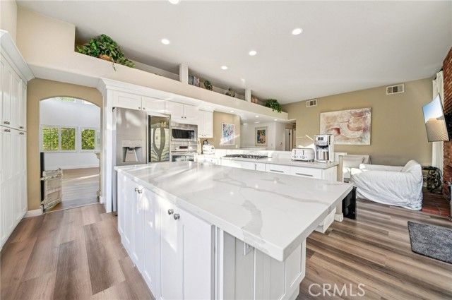 25507 Longfellow Place, Stevenson Ranch, CA 91381