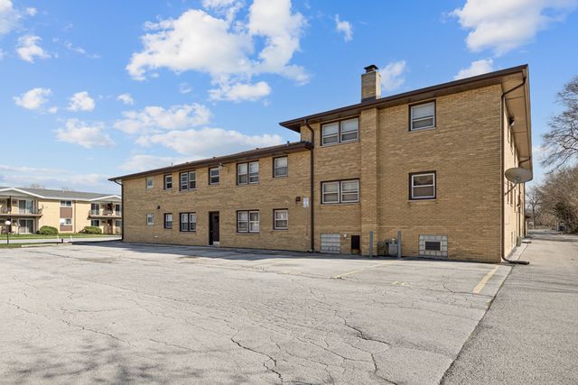 18318 Exchange Avenue 2F, Lansing, IL 60438