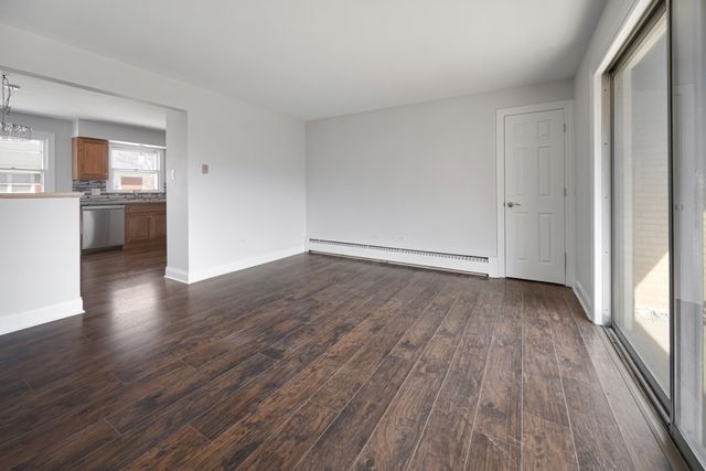 18318 Exchange Avenue 2F, Lansing, IL 60438