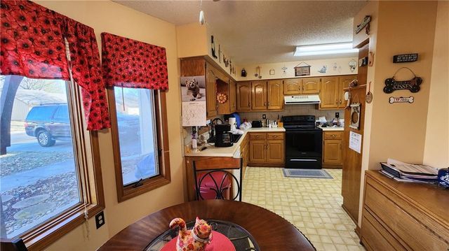 8211 E 189th Street, Belton, MO 64012