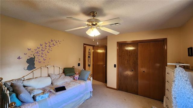 8211 E 189th Street, Belton, MO 64012